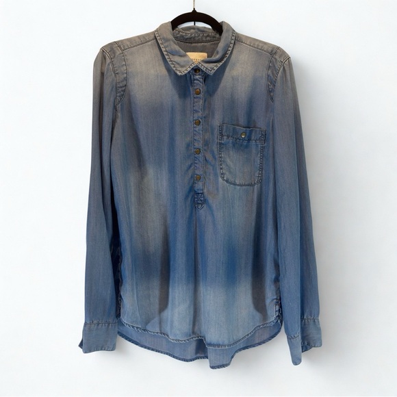 Guess Light Blue Denim Shirt - Picture 1 of 3